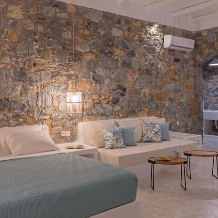 Nisides Apartament *